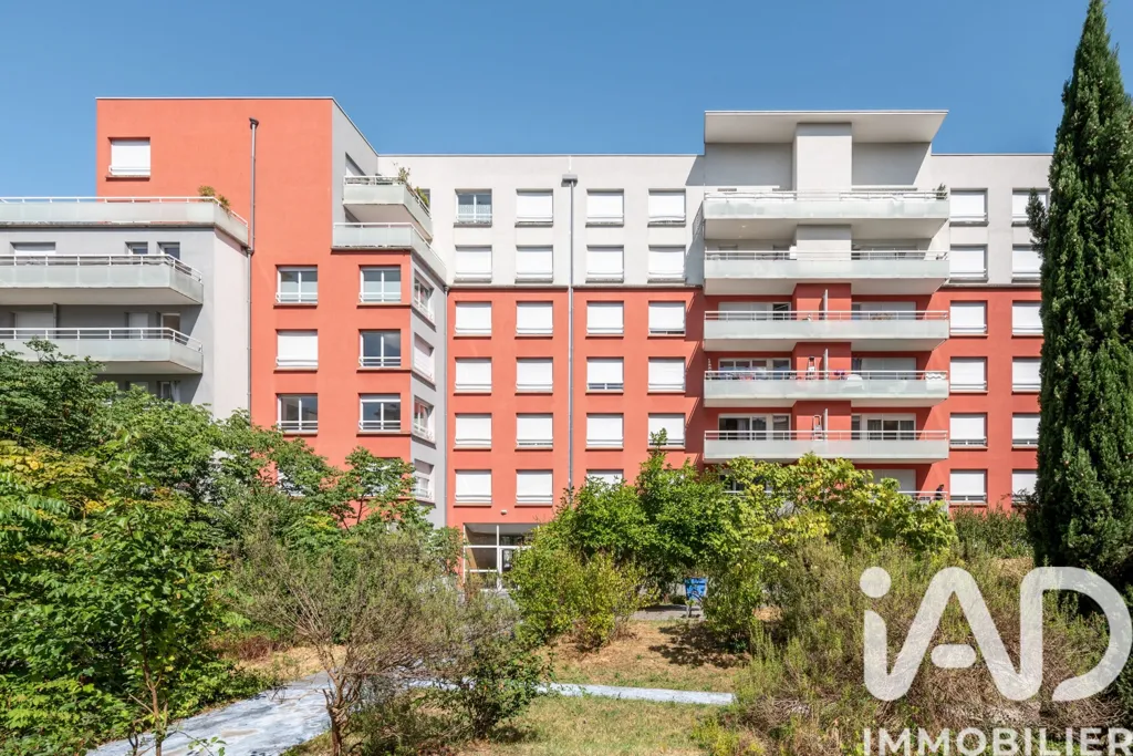 Aed - Meubled Studio with Garage in Grenoble
