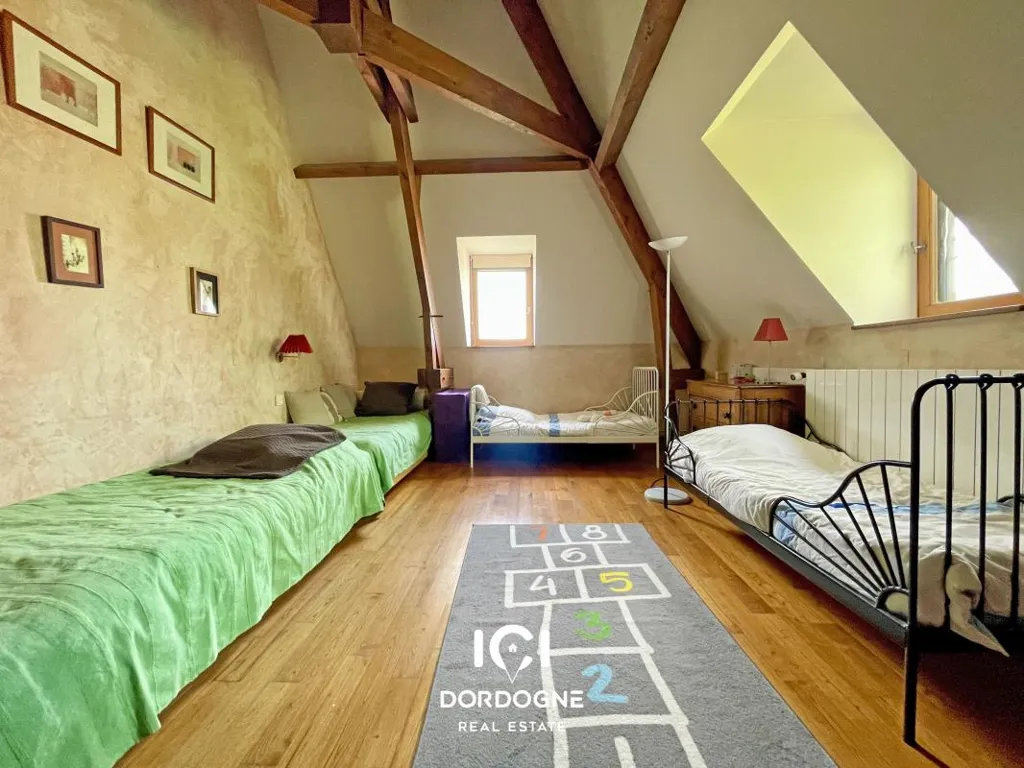 8-room house in Le Bugue