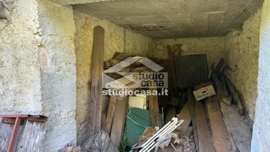 Buanderie - Rustic Cottage for Renovation in Cimone