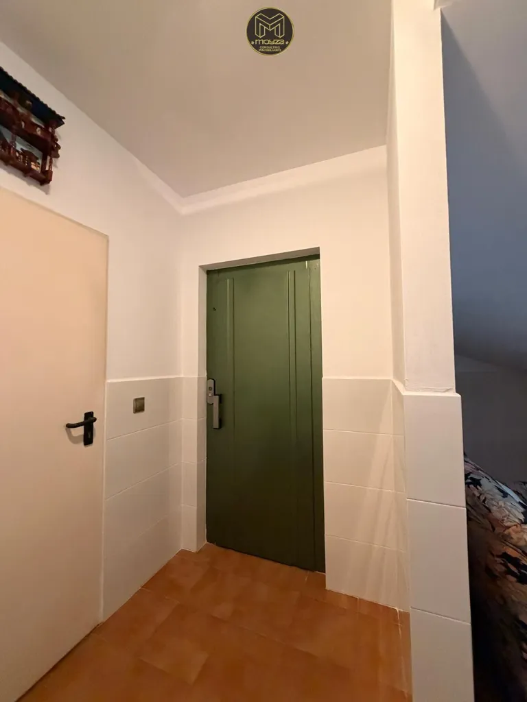 Esik - Luxury Villa with Private Garage on Gran Bulevar