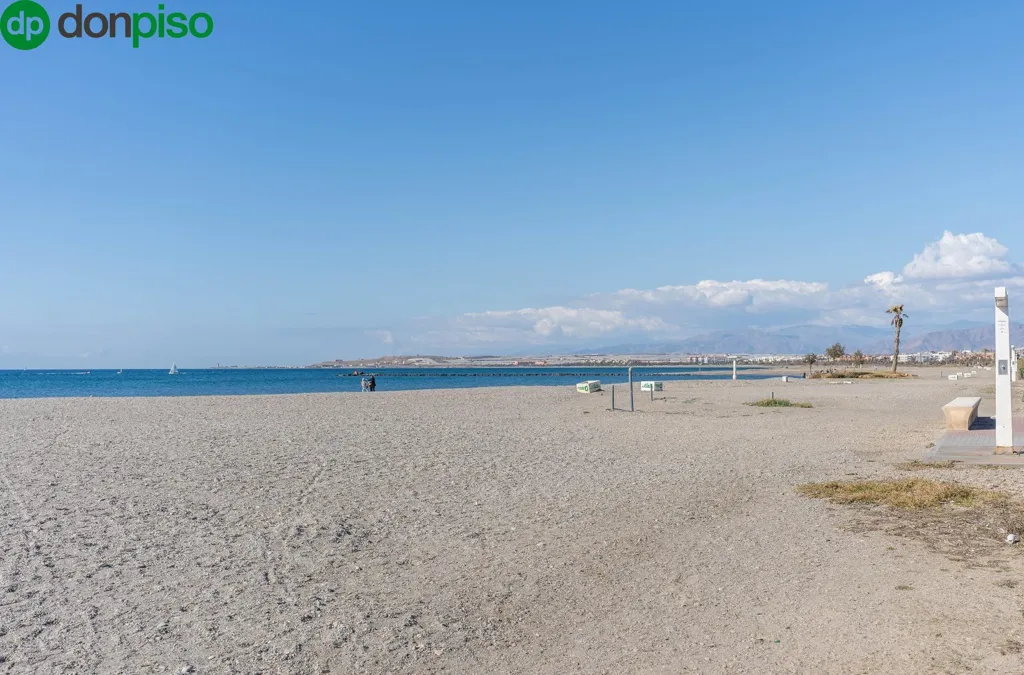 First Floor Apartment with Balcony in Almerimar