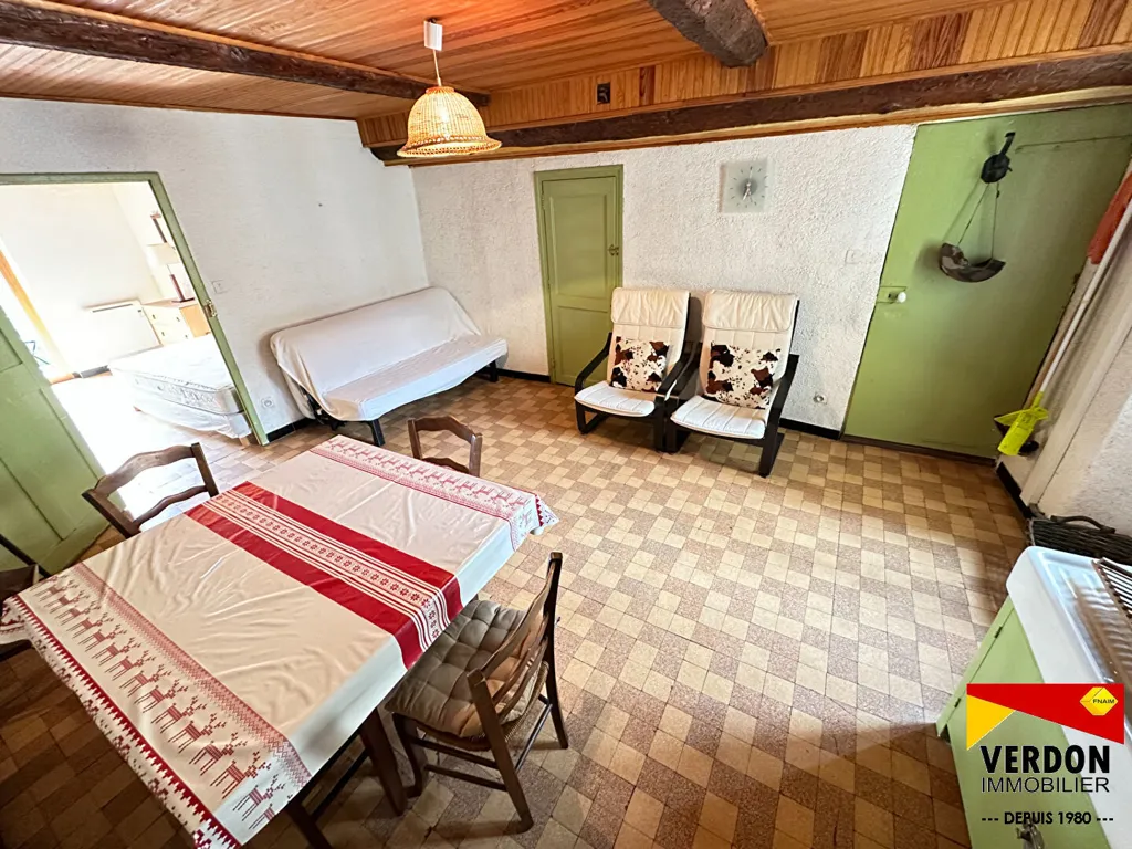 Söögituba - T2 Flat with Balcony in Saint-André-les-Alpes