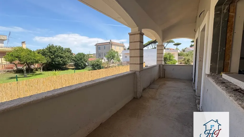 Balcone - Bifamiliar Villa with Hobby Room in Anzio