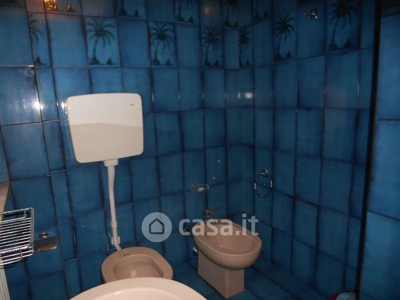 Salles de bain - 4-Bedroom Apartment with Balcony in Novara
