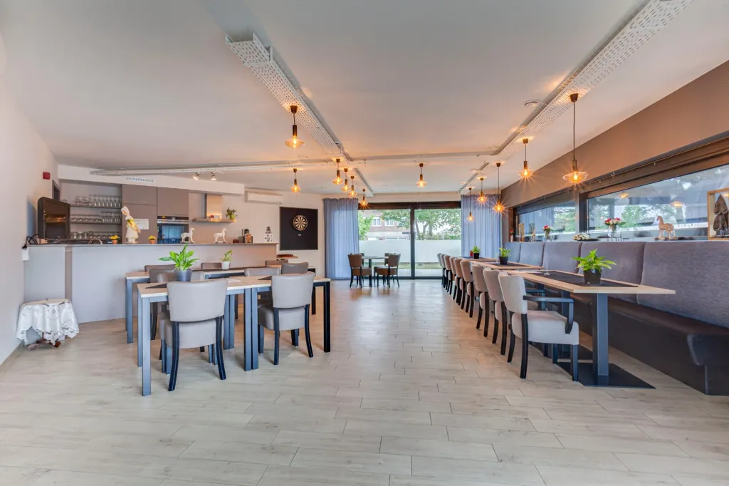 Salle à manger - Assisté-Woning avec Terrasse et Piscine à Sint-Niklaas