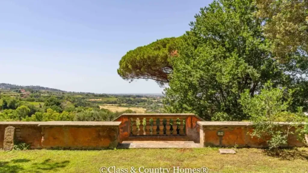 Jardin - Historic Villa with Two Residences in Grottaferrata