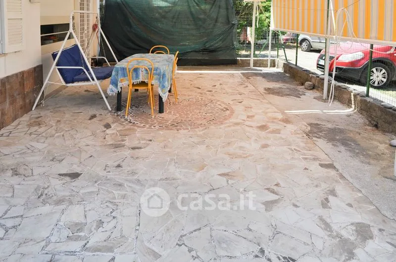 Terrass - Ground Floor Trilocale with Garden in Maierà