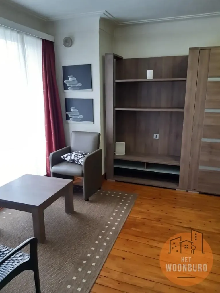 Elutuba - 2-Bedroom Apartment with Balcony in Aalst