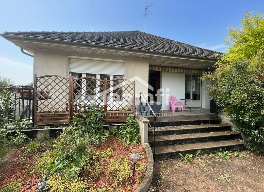 Terrass - House with Garden and Garage in Bourges