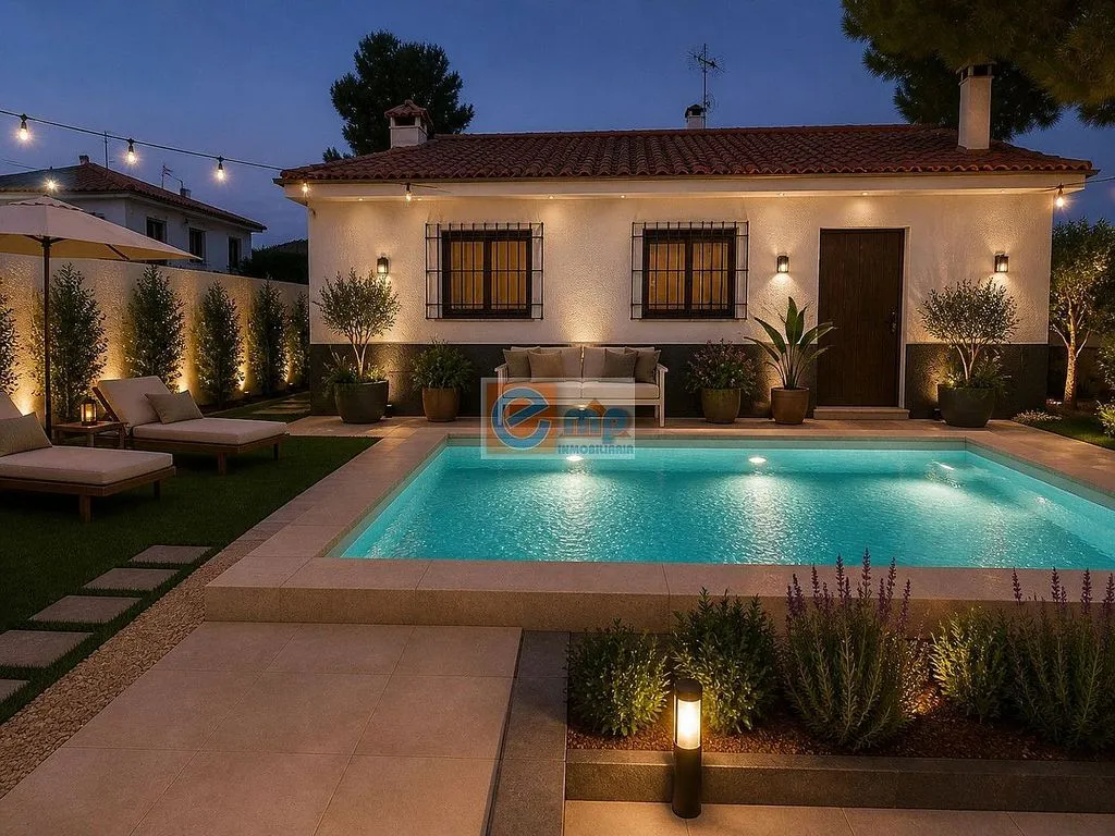 Piscina - Chalet with Pool in Esquivias