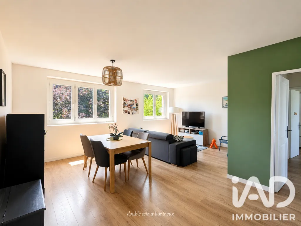 Séjour - Appartement rénové avec terrasse à Versailles