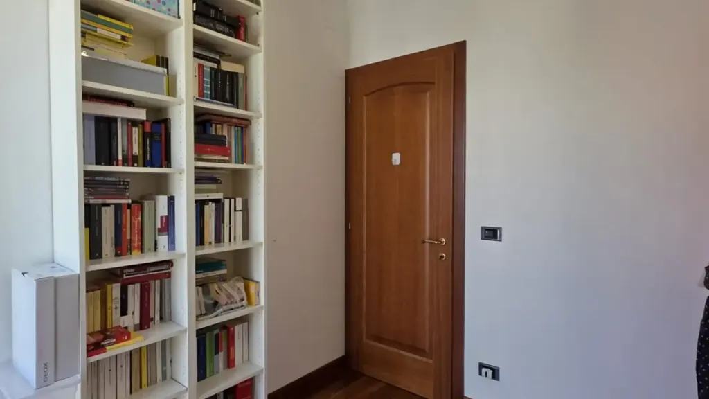 Kabinet - Elegant Two-Bedroom with Studio in Vicenza