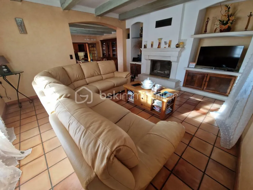 Séjour - Villa avec Piscine et Appartement Indépendant