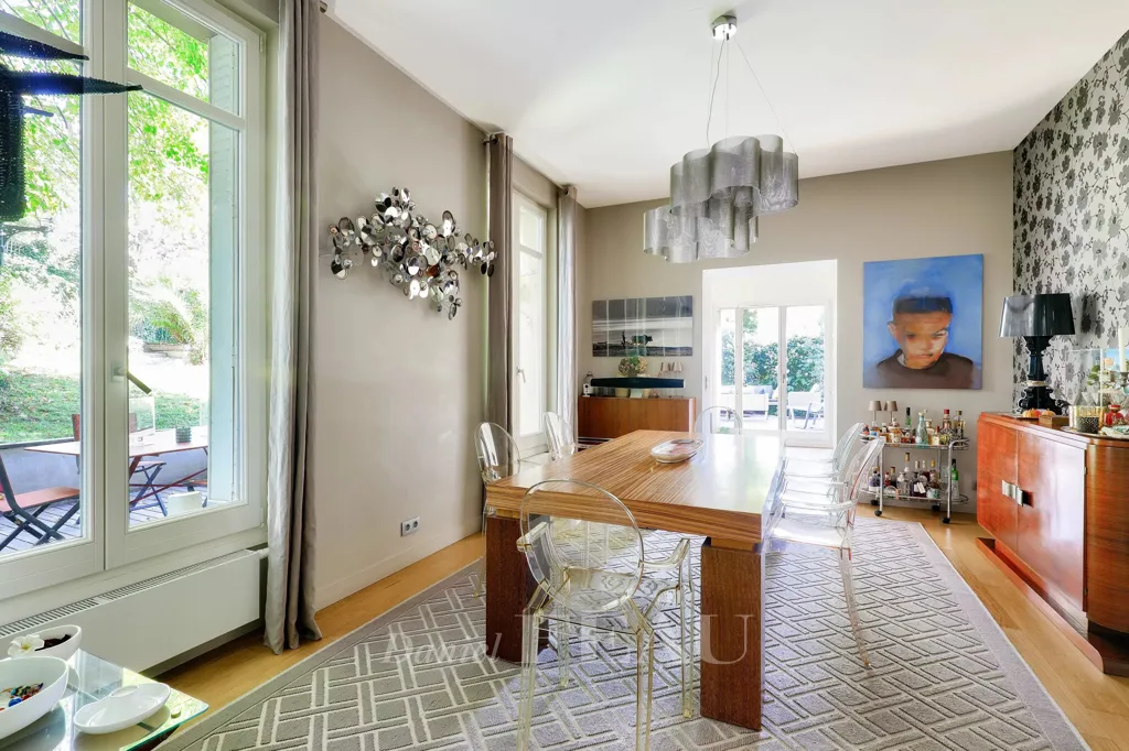 Söögituba - Renovated Mansion with Garden in Saint-Cloud