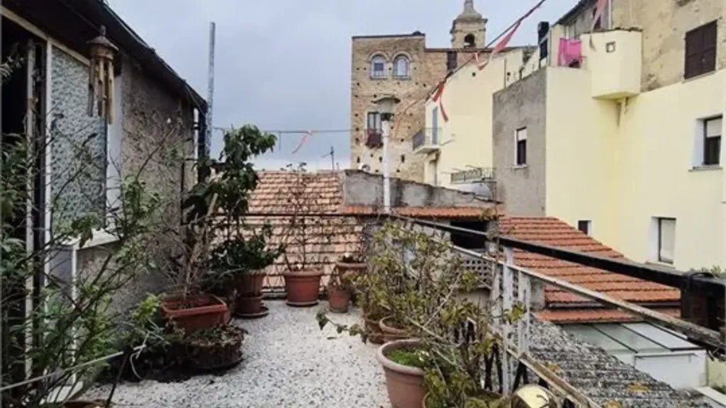 Balcon - Multi-Level Apartment with Terraces in Bucchianico