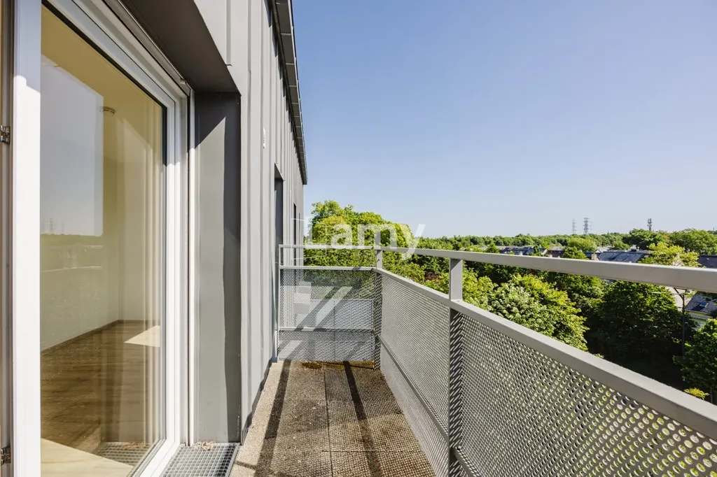 Rõdu - Modern Flat with Balcony in Rennes