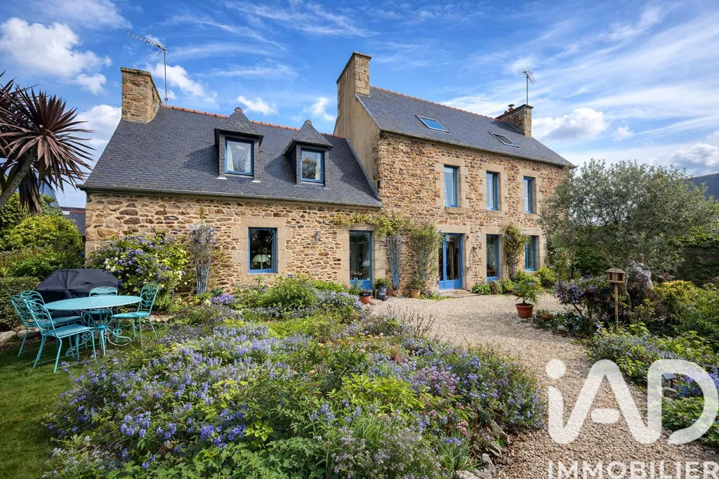 Extérieur - Maison en Pierre avec Jardin à Ploubazlanec