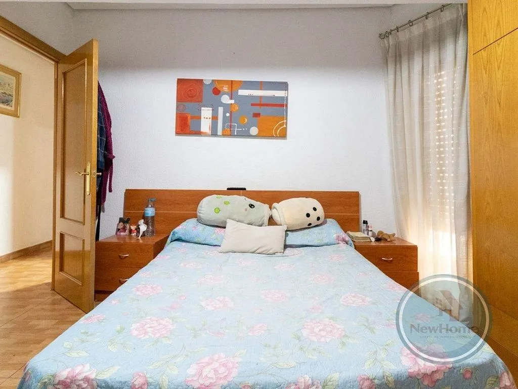 Magamistoad - Apartment with Balcony in Carrús Est