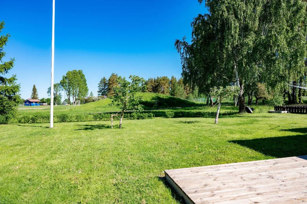 4-toaline maja asukohas Vara kommun