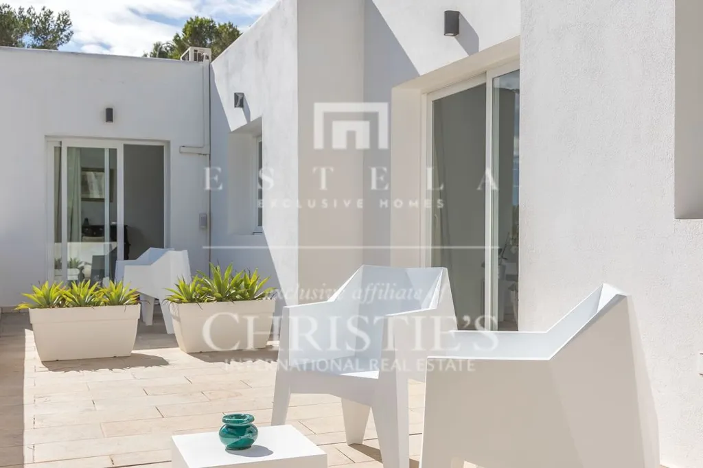 Terrasse - Modern Villa with Sea View in Es Cubells