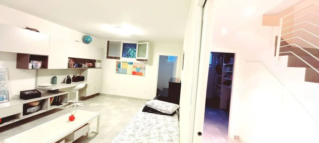 Elutuba - Luxury Terraced House with Garden in Prato