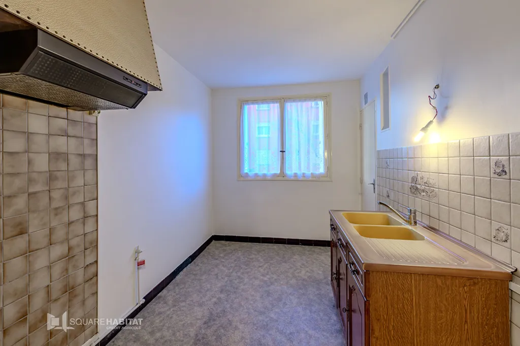 Köök - 6-Piece Apartment with Garage in Rousies