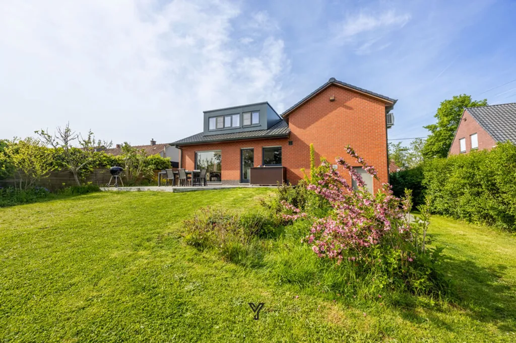 Jardin - Maison Énergétique avec Pergola à Zwevegem