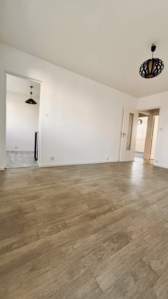 Elutuba - Renovated Flat with Balcony in Vandoeuvre-Les-Nancy