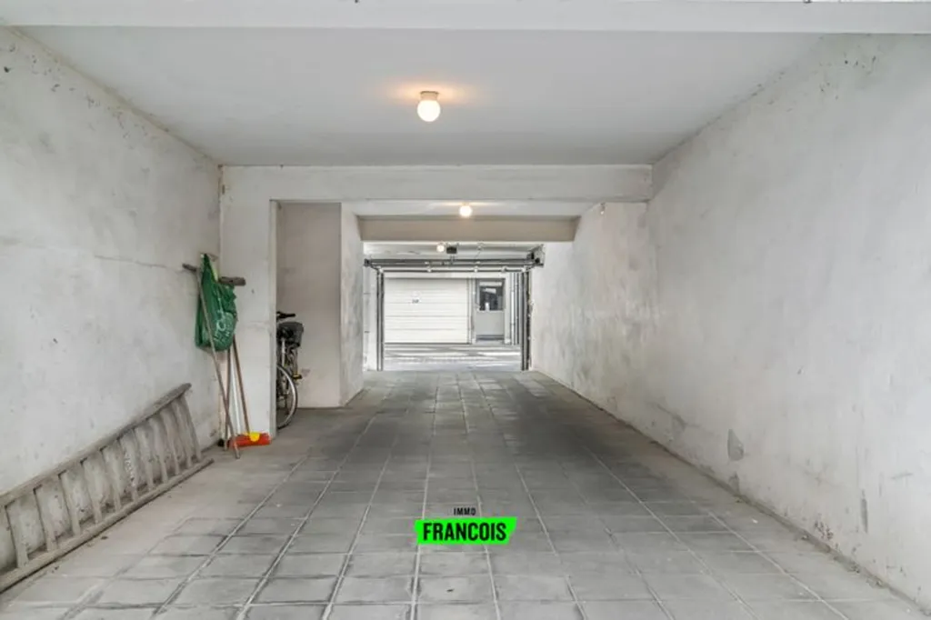 Garaaž - Apartment with Terrace in Central Ostend