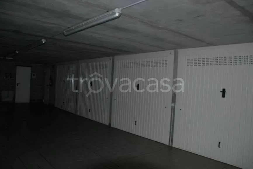 Garage - Ground Floor Apartment with Private Garage in Cervia