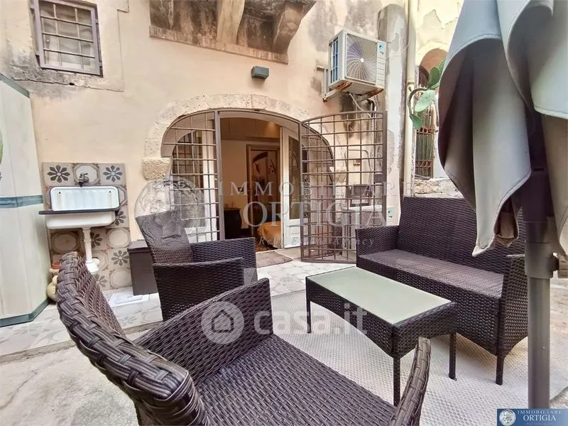 Jardin - Rustic Flat near Calarossa Beach, Siracusa