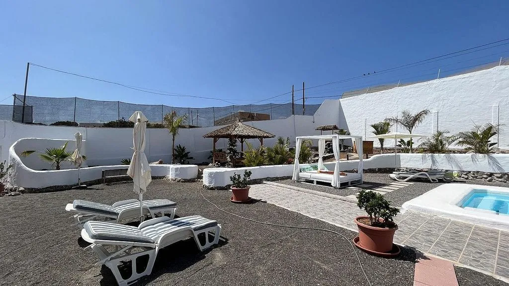 Piscina - Rustic Farmhouse with Pool near Maspalomas