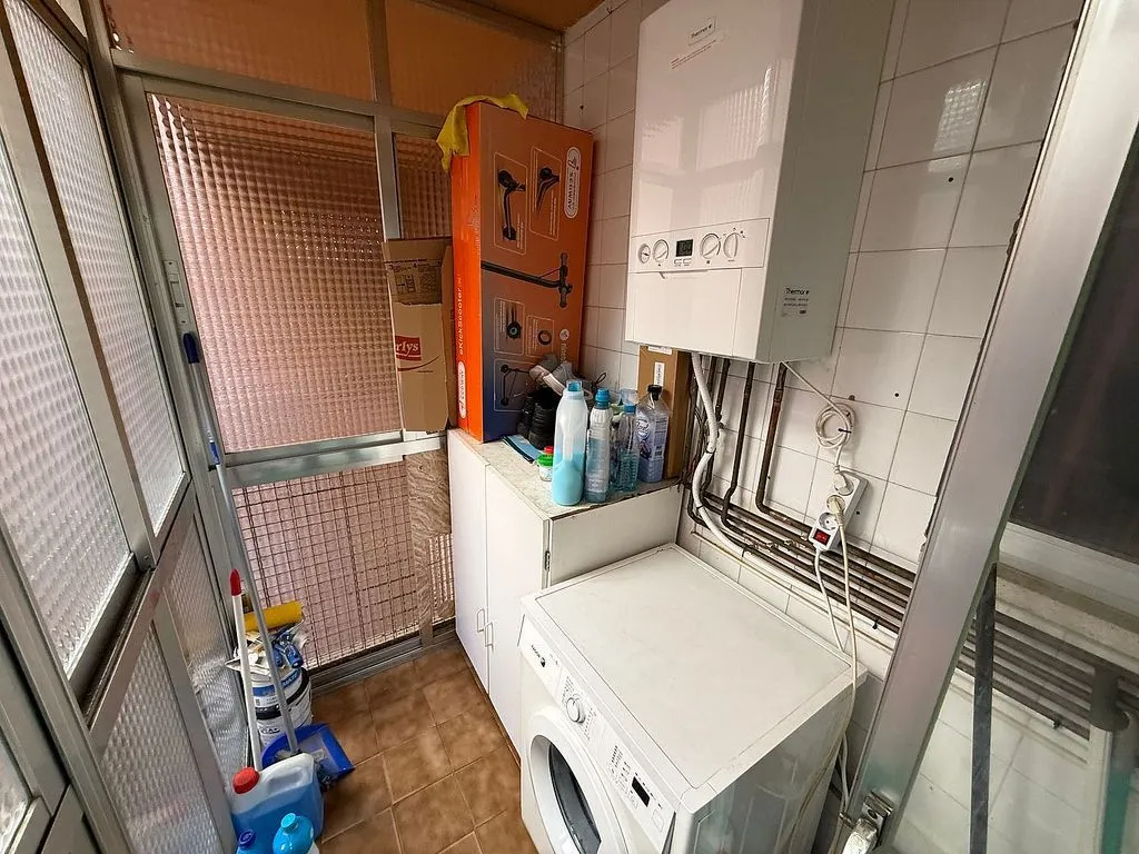 Pesuköök - Bright Apartment with Balcony in Guadalajara