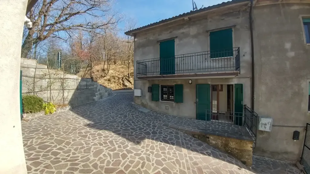 Välivaade - Terraced Villa with Garden in Zocca