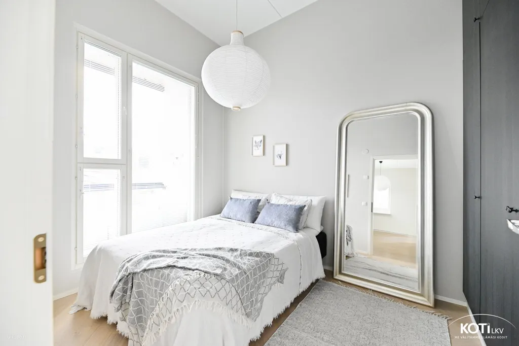 Magamistoad - Corner Flat with Glazed Balcony in Saunalahti