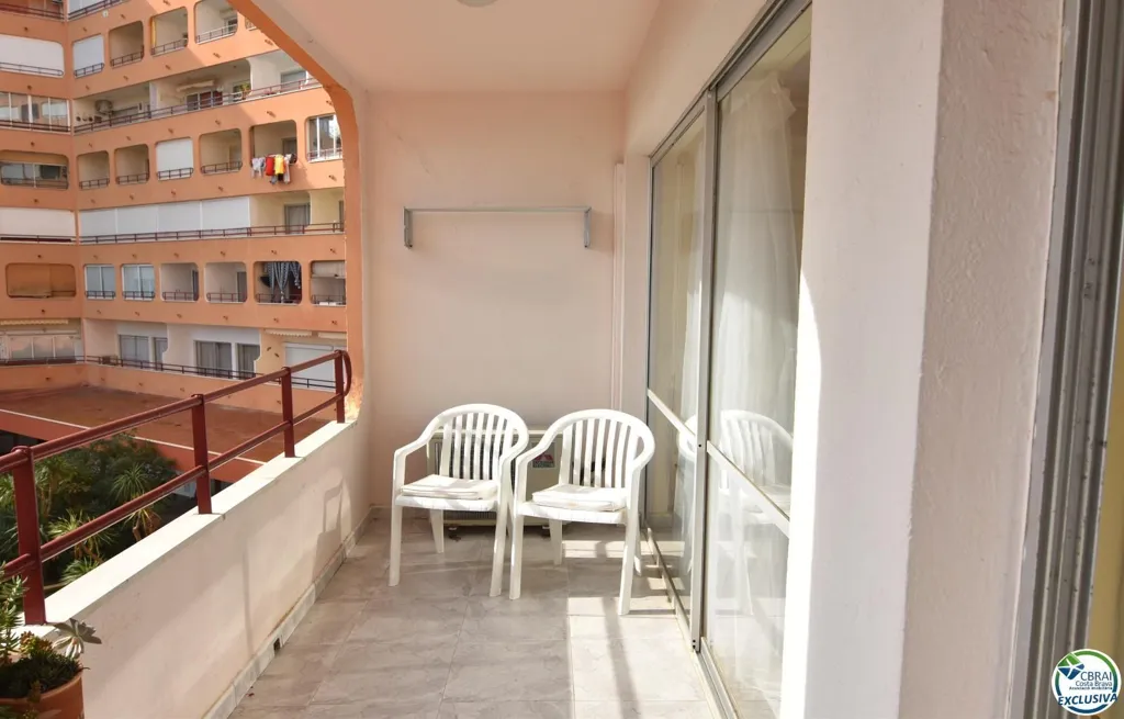 Balcon - 1-Bed Apartment with Pool in Santa Margarita