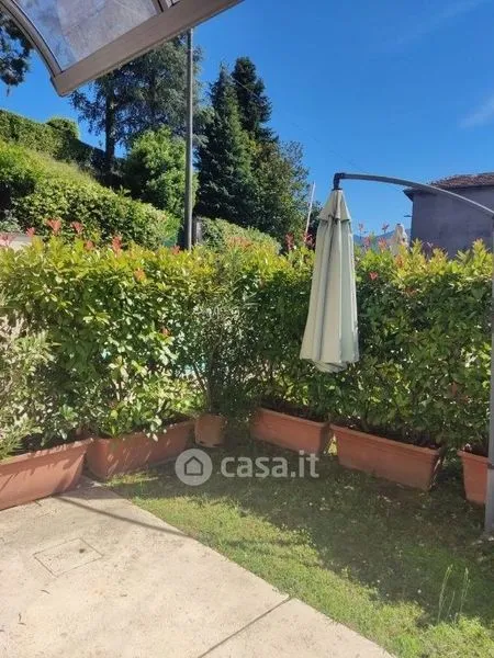 Jardin - Two-Bedroom Lake View Apartment in Luino