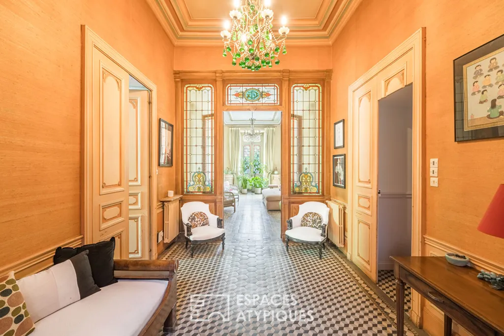 Esik - Haussmannian Flat with Garden in Lodève