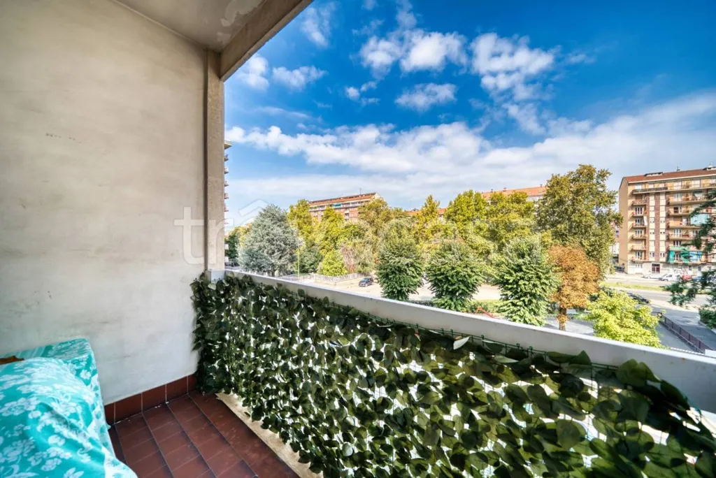 Rõdu - Newly Built Apartment with Balcony in Turin