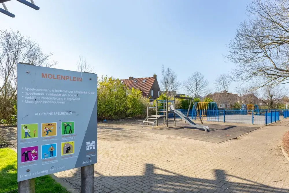 Aed - Modernised Corner House with Garden in Middelburg