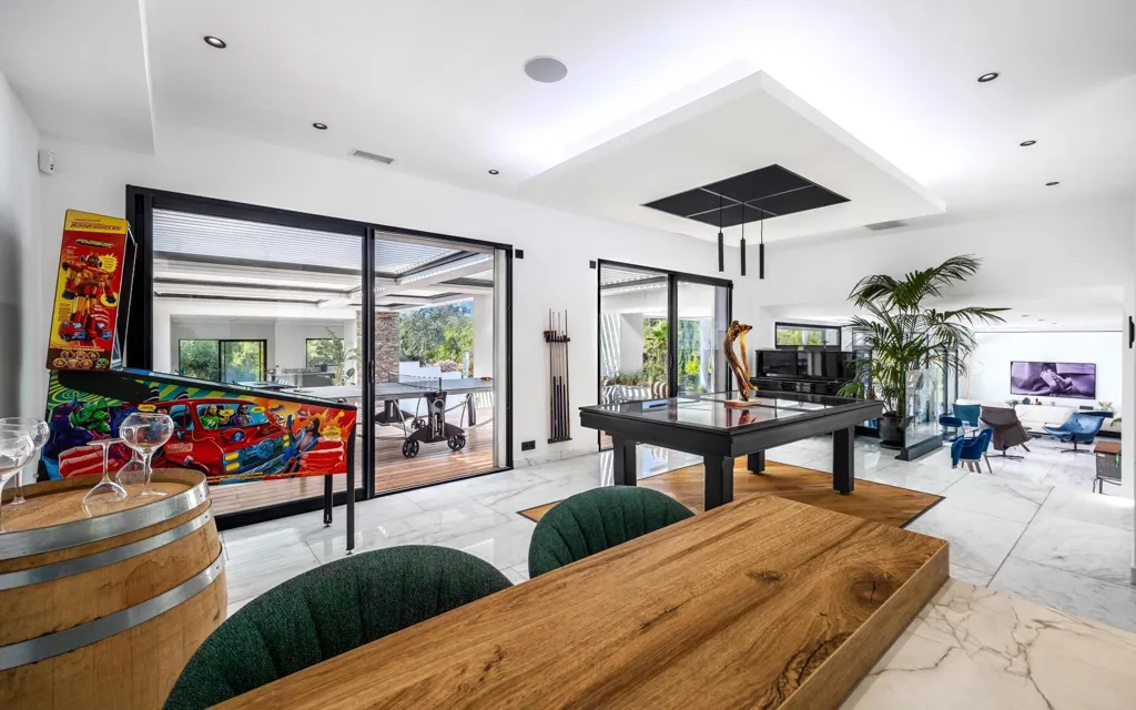 Söögituba - Contemporary Villa with Panoramic Views near Montpellier