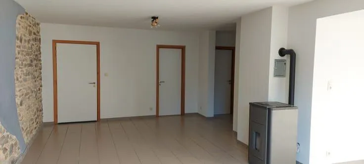 Esik - Bright Flat with Terrace in Central Location