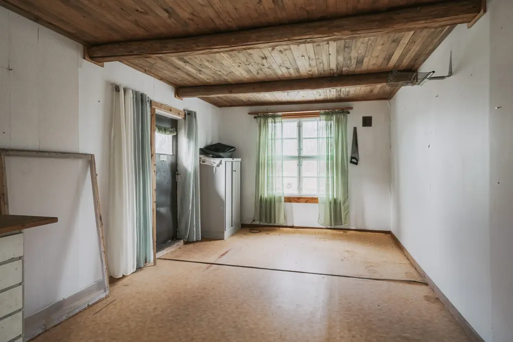Pièces - Country House with Large Plot in Uggletorp