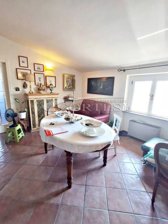Salle à manger - Modern Apartment with Private Garden in Perugia