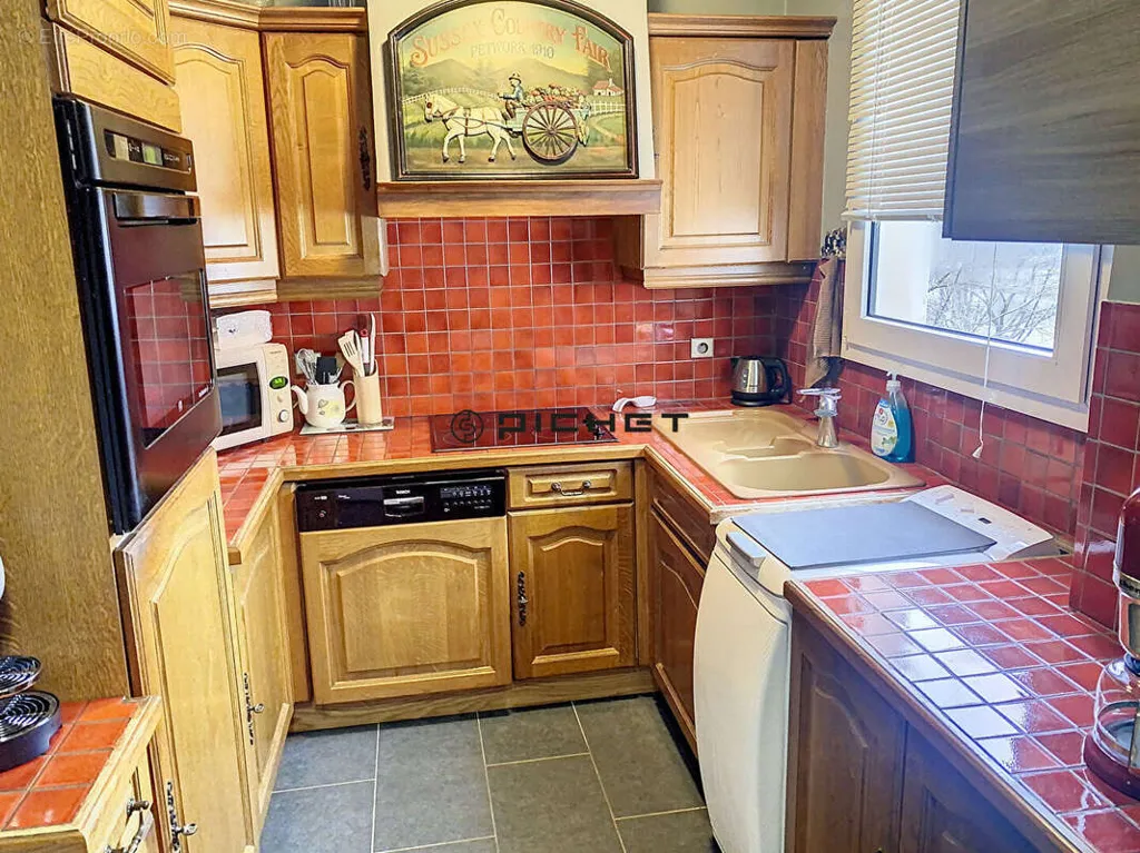 Cuisine - Appartement 4 Pièces avec Parking à Saint-Denis