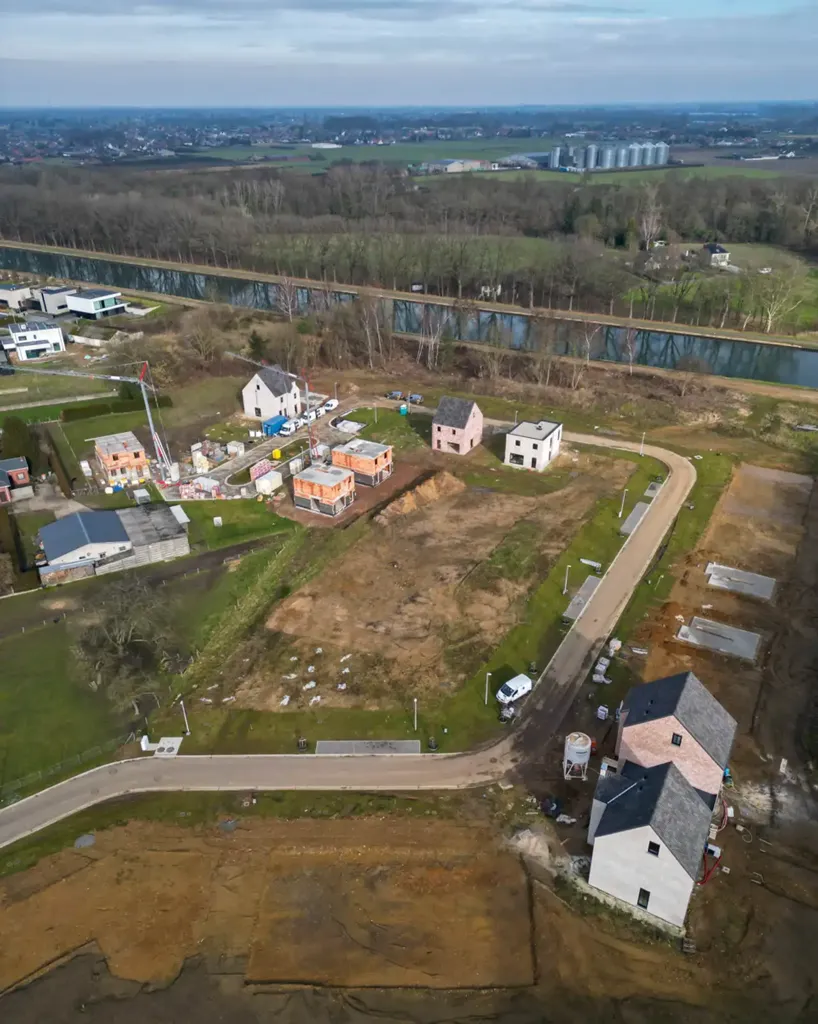 Vue aérienne - Terrain à bâtir avec vue sur le parc à Dilsen-Stokkem