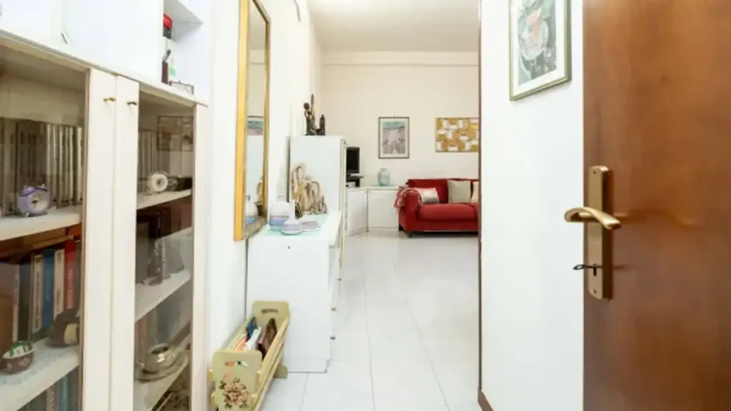 Ingresso - Two-Bedroom Apartment with Loft in Milan
