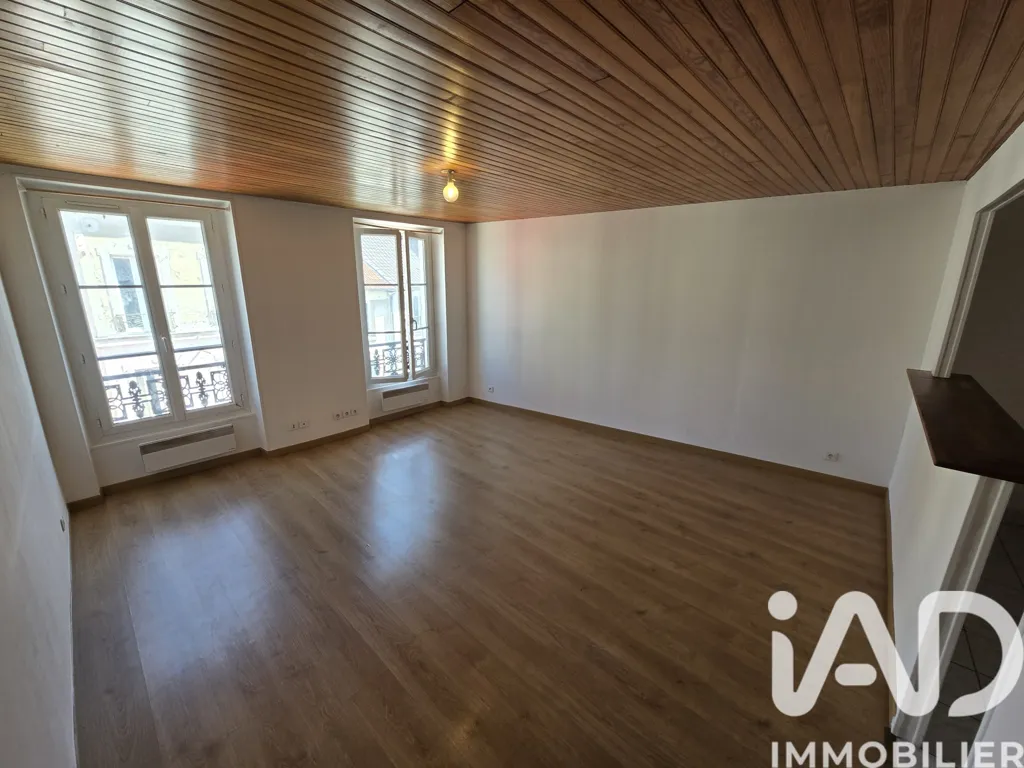 Toad - Charming 2-Bedroom Apartment in Coulommiers
