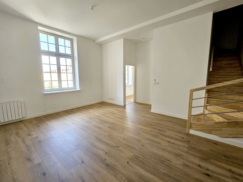 Séjour - Maison de 5 Pièces avec Jardinet à Compiègne