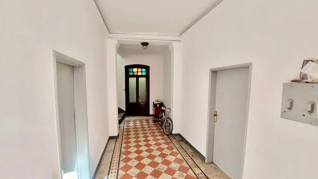 Hallway - 7-Room Apartment with Balcony in Fabriano
